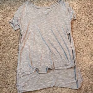 Workout shirt with side slit